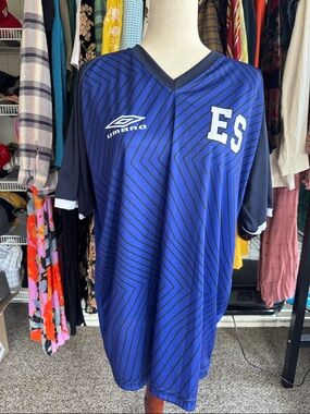 Umbro Blue and Black Graphic Men's Jersey